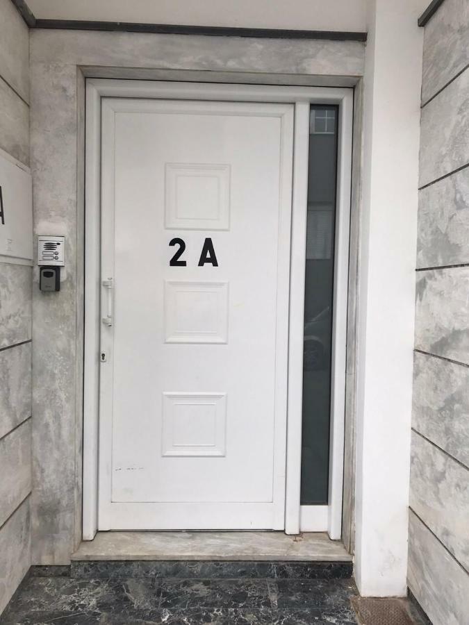 Luxury Apartment *
